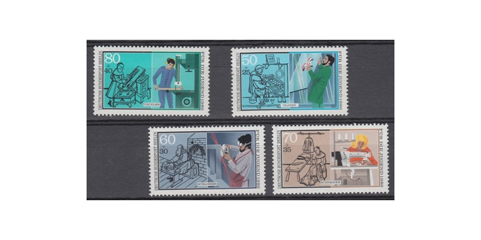 ALM. BERLIN - AÑO 1986 Nº 715/18 **