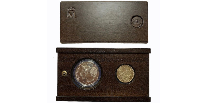 ESTUCHE OFICIAL FNMT PRESENTACION 2000 + 100 PTS  AÑO 2001