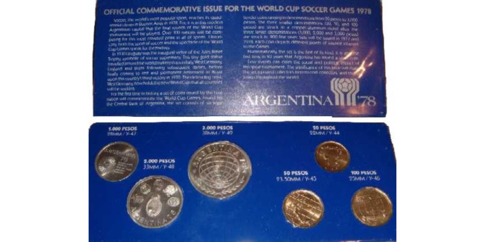 ARGENTINA - K-075/80, ESTUCHE COMPLETO Pesos 1977 , SC
