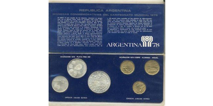 ARGENTINA - K-075/80, ESTUCHE COMPLETO Pesos 1978 , SC