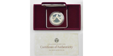 ESTADOS UNIDOS - K-222 - 1 DOLAR 1988 Estuche original de lujo Proof