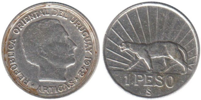 URUGUAY - K-030 - 1 PESO 1942 , MBC  plata