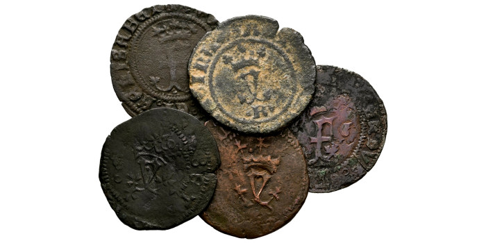 Cy02240.- REYES CATOLICOS - Blanca -Lote de 5 piezas sin clasificar