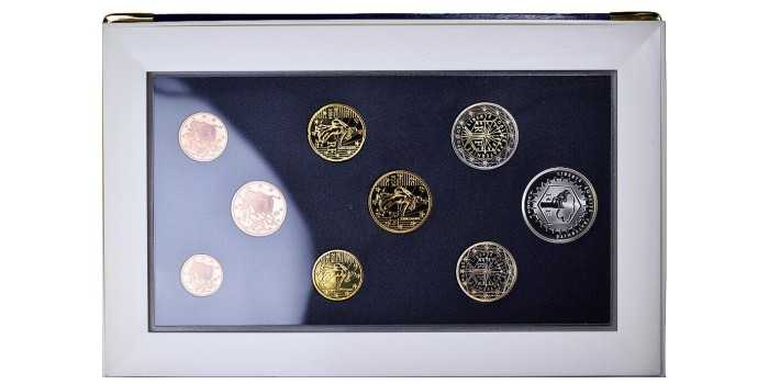 EURO WALLET B.U. SET FRANCE 2004 PROOF + 5€
