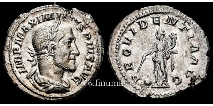 MAXIMINO I Denario 235-236 d.C. Roma