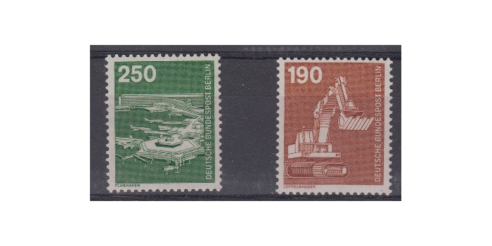 ALM. BERLIN - AÑO 1982 Nº 635/36 **